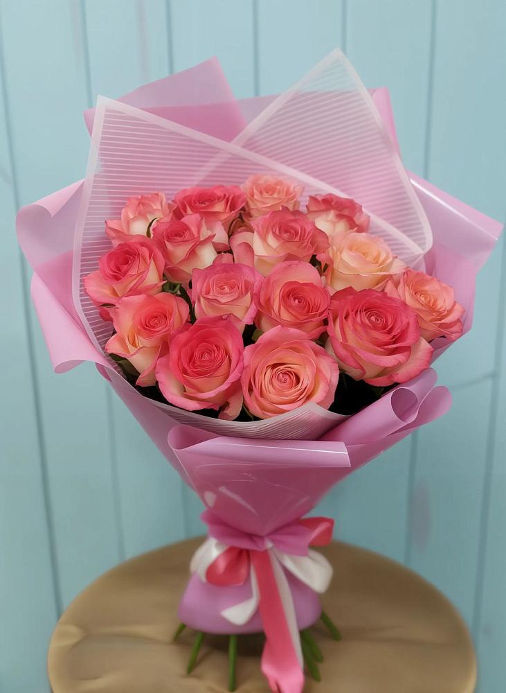 Букет 15 Розовых роз Равель в Ленинском