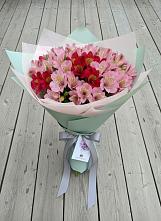 Букет цветов из:  Альстромерии в Ленинском