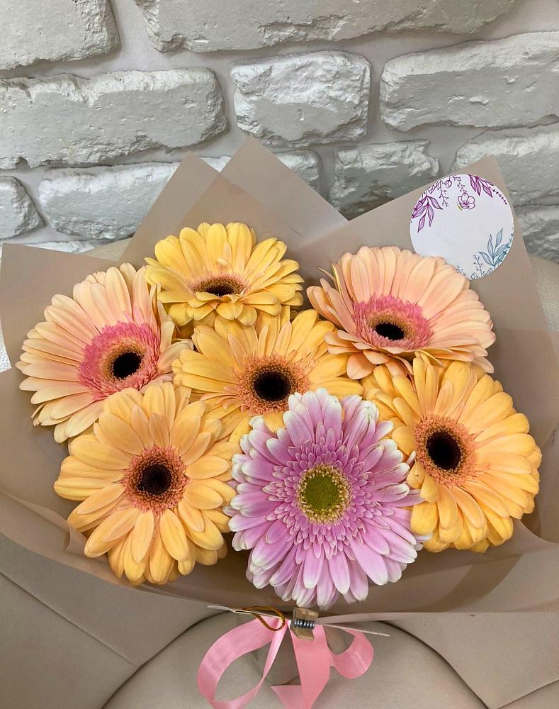 Букет цветов из: Герберы в Ленинском