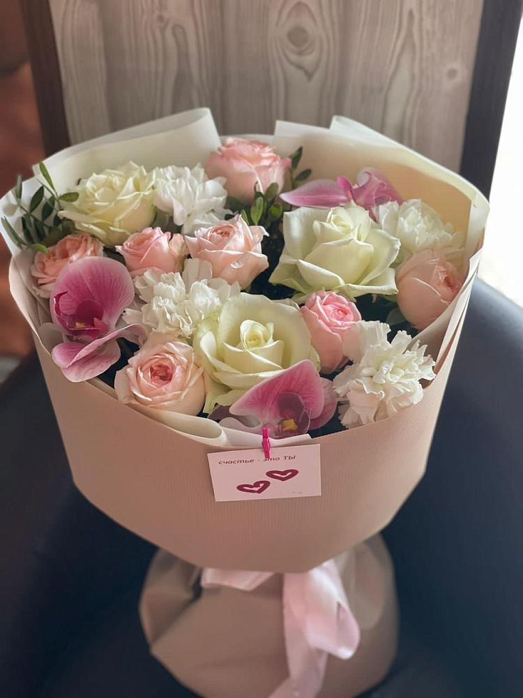 Букет цветов из: Орхидеи, Розы и Гвоздики в Ленинском