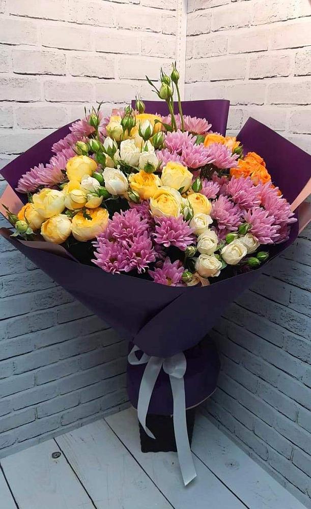 Букет цветов из: Хризантемы и Розы в Ленинском