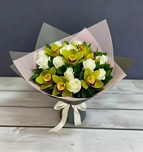 Букет цветов из:  Орхидеи и Розы #REPLACE_PRED# Ленинском