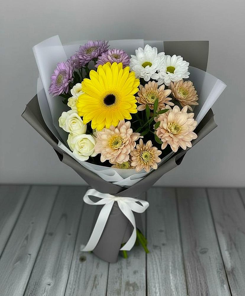 Букет цветов из: Розы, Герберы и Хризантемы в Ленинском