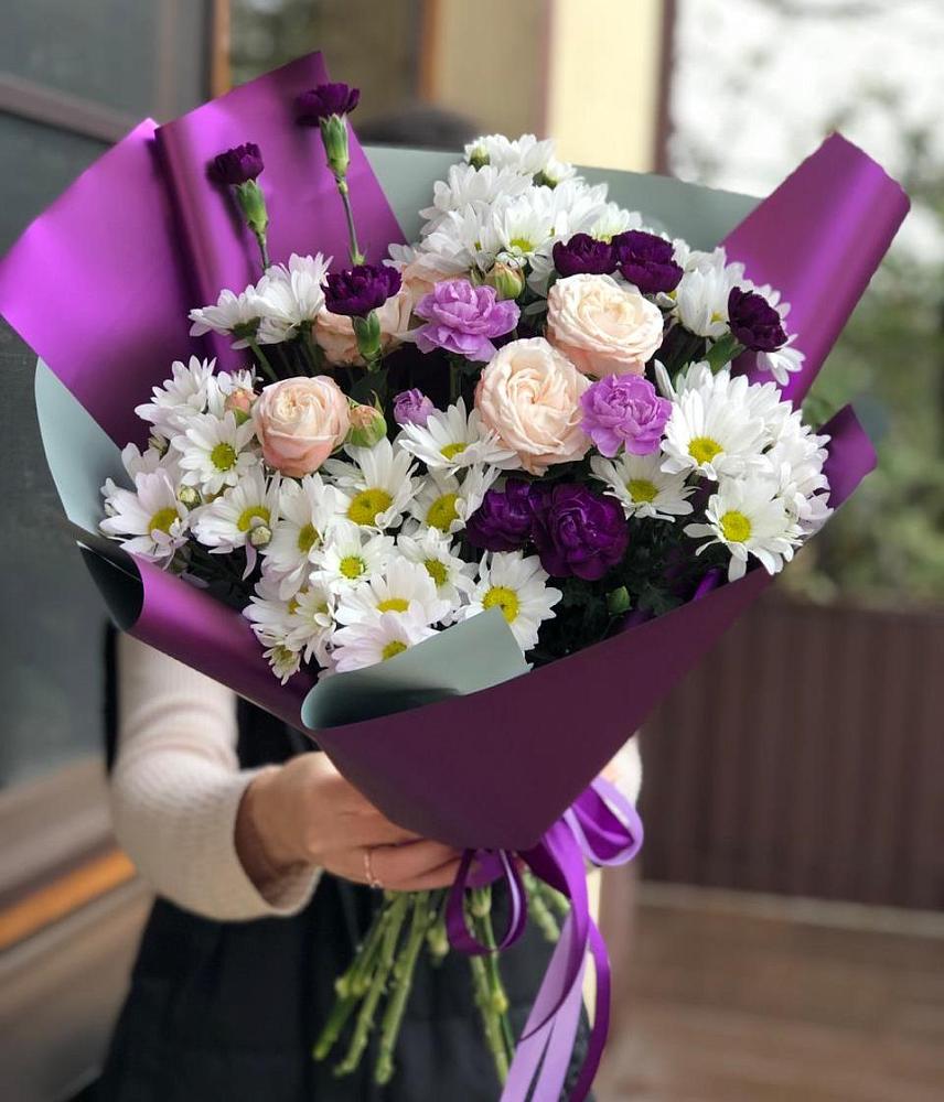 Букет цветов из: Хризантемы, Гвоздики и Розы в Ленинском