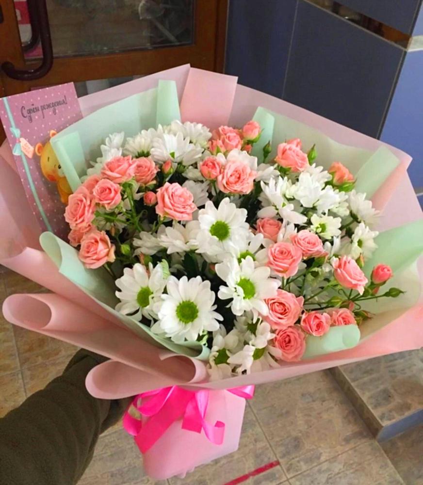 Букет цветов из: Розы и Хризантемы в Ленинском