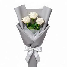 Букет 3 белые розы в Ленинском