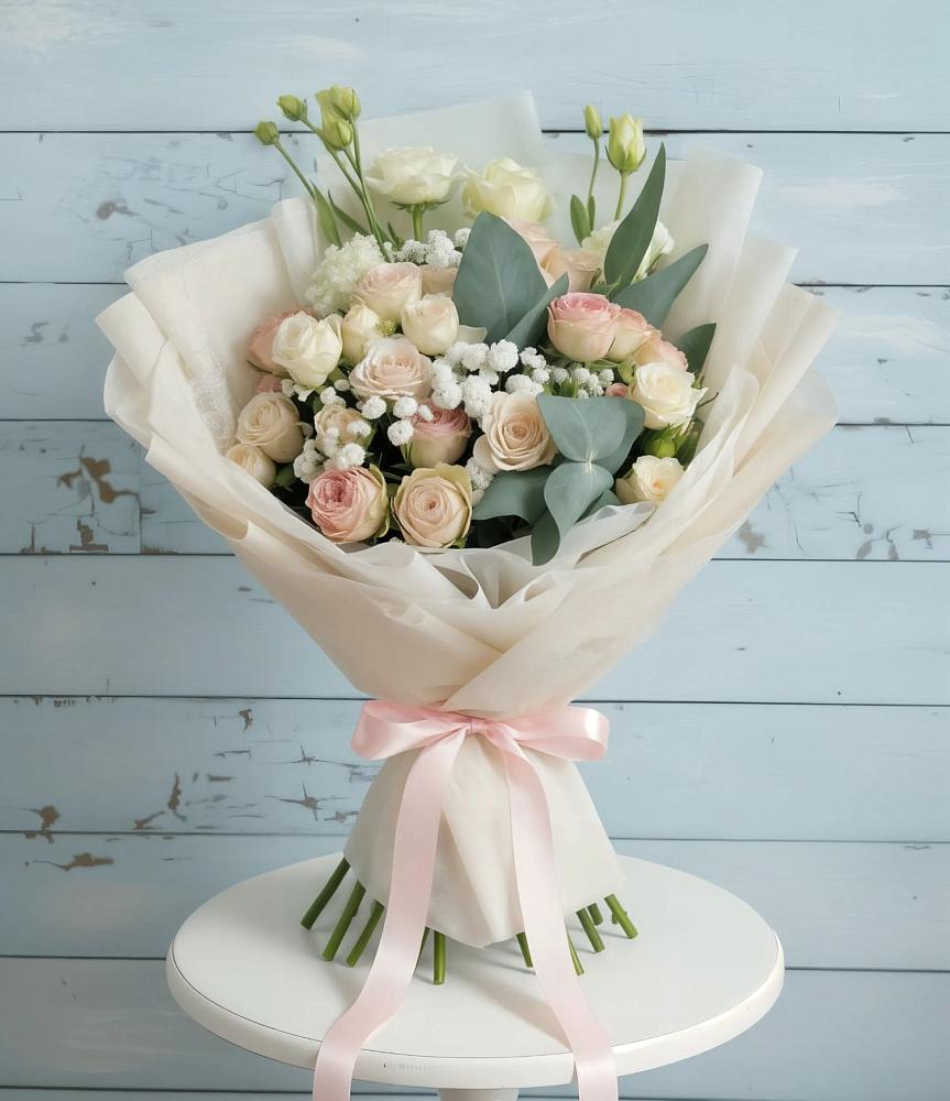 Букет цветов из: Розы и Лизиантусы в Ленинском