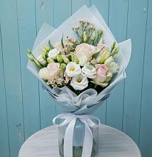 Букет цветов из:  Розы и Лизиантусы в Ленинском